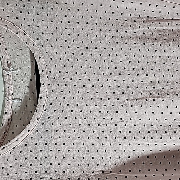 Liz Claiborne pjs pink with black dots. Bottoms are a small. Top is medium. - Picture 2 of 6